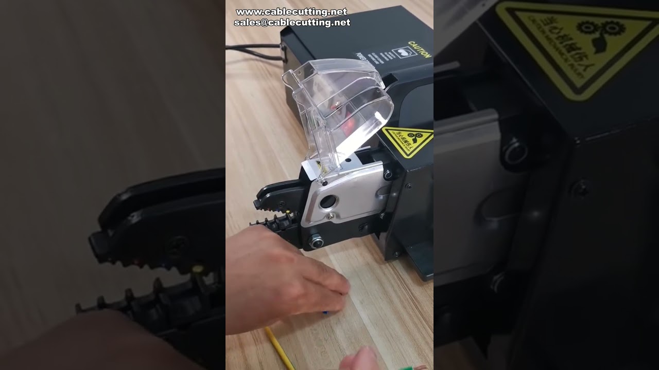 Tek Makinede Kesme, Sıyırma ve Sıkma: Elektrikli Terminal Sıkma Makinesi