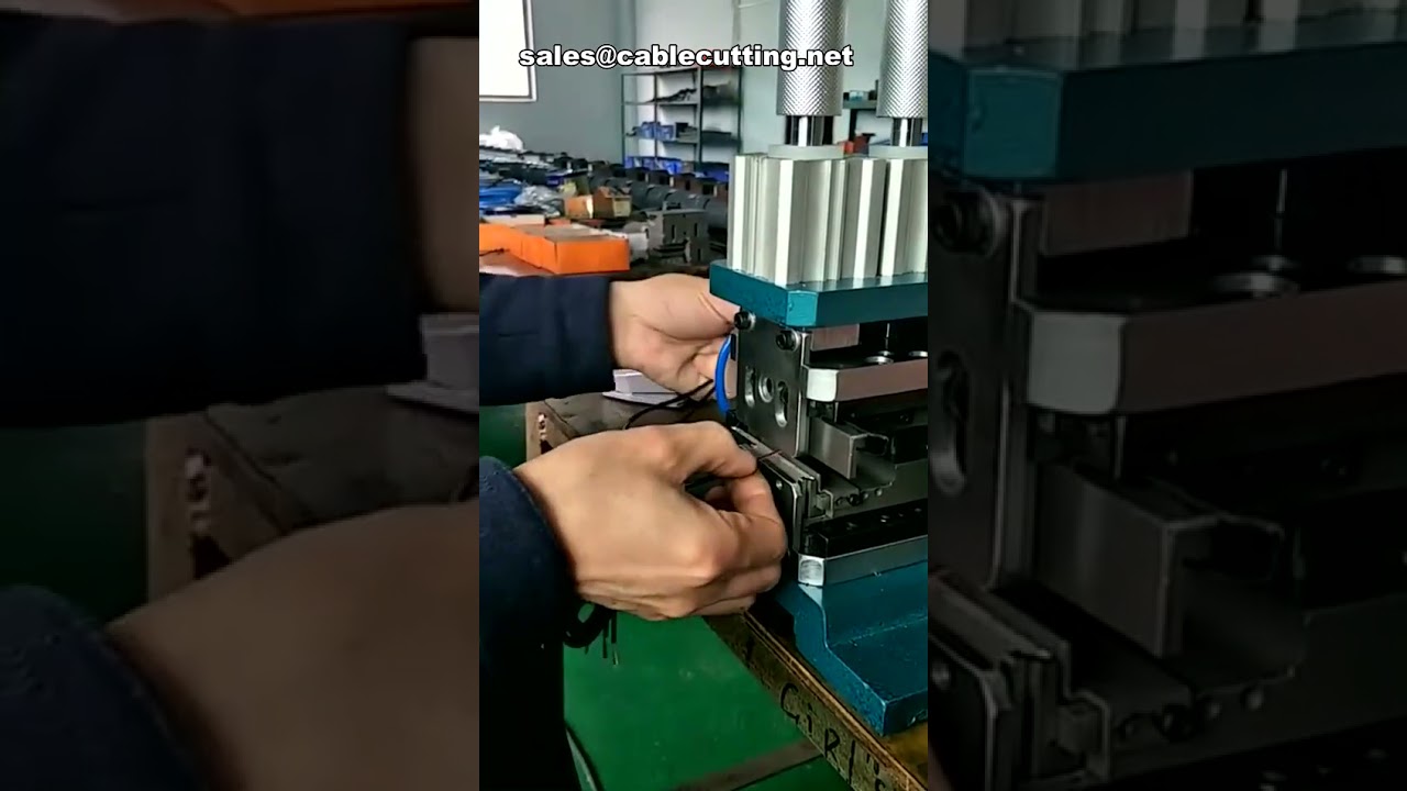 Çok Katmanlı İç Çekirdek Sıyırma Makinesi | Kablo Demeti İşleme ve Otomatik Tel Soyma