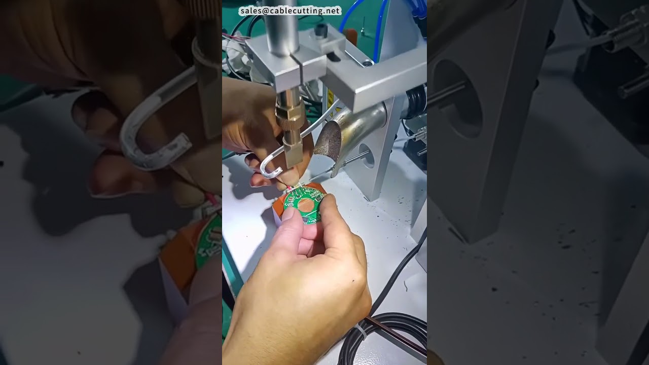 PLC Kontrollü, Stabil Performanslı Üniversal Yarı Otomatik Lehimleme Makinesi