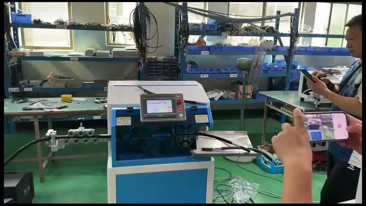 Otomatik Bilgisayar Kablosu Ceket Soyma Makinesi | Büyük Kılıflı Kablo İşleme Ekipmanı
